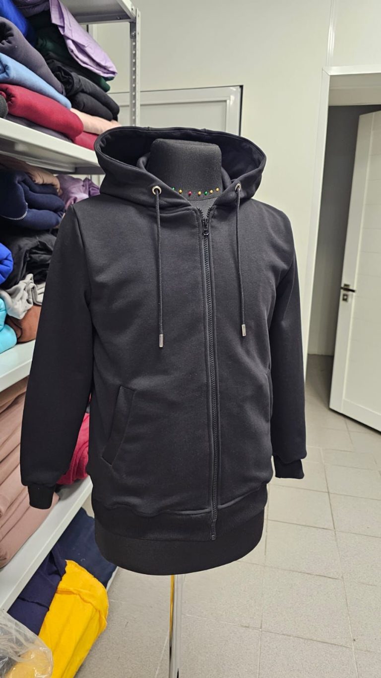 af6e8f93-6d31-4a05-81fb-9d9e2e904113